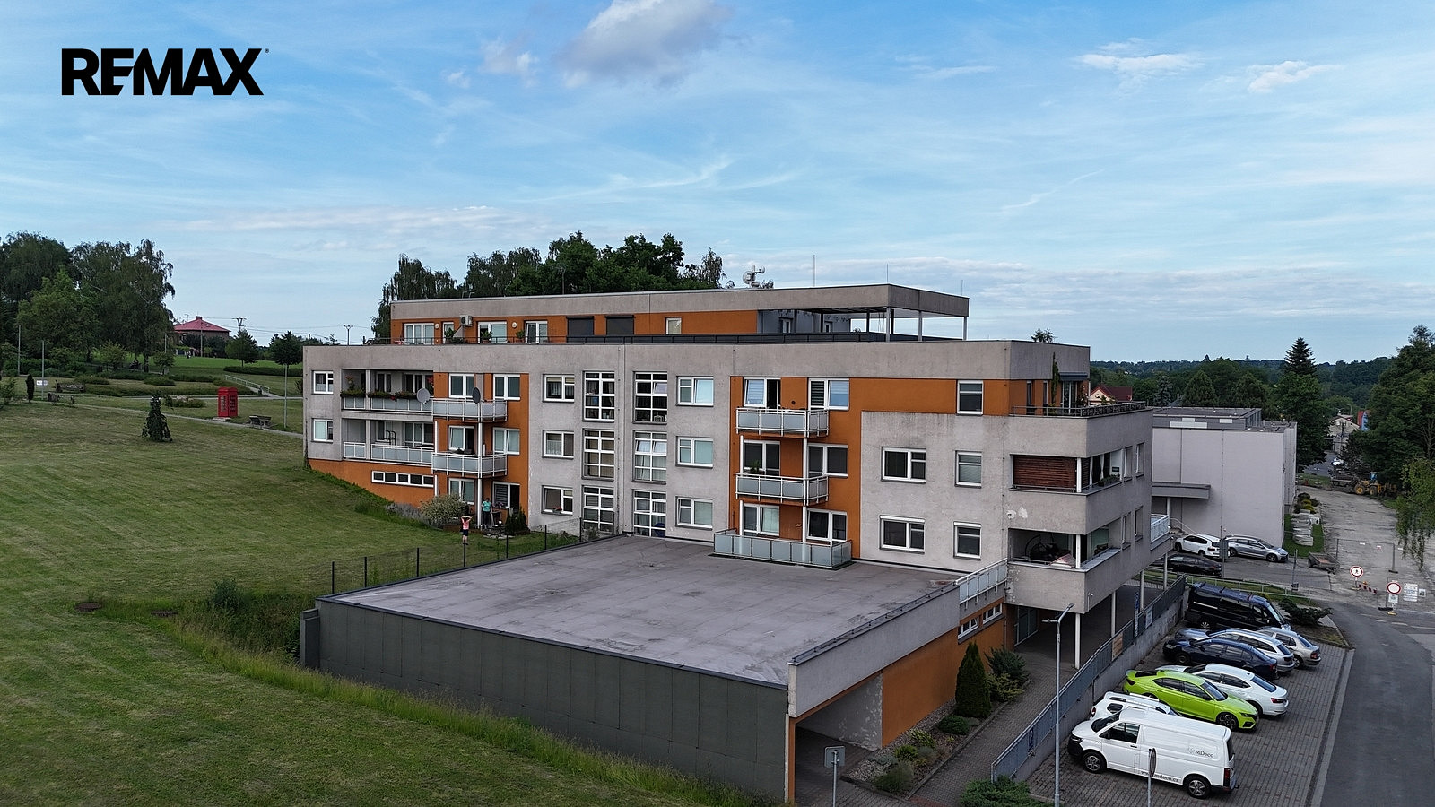 Pronájem bytu 3+kk 78 m² — photo 2
