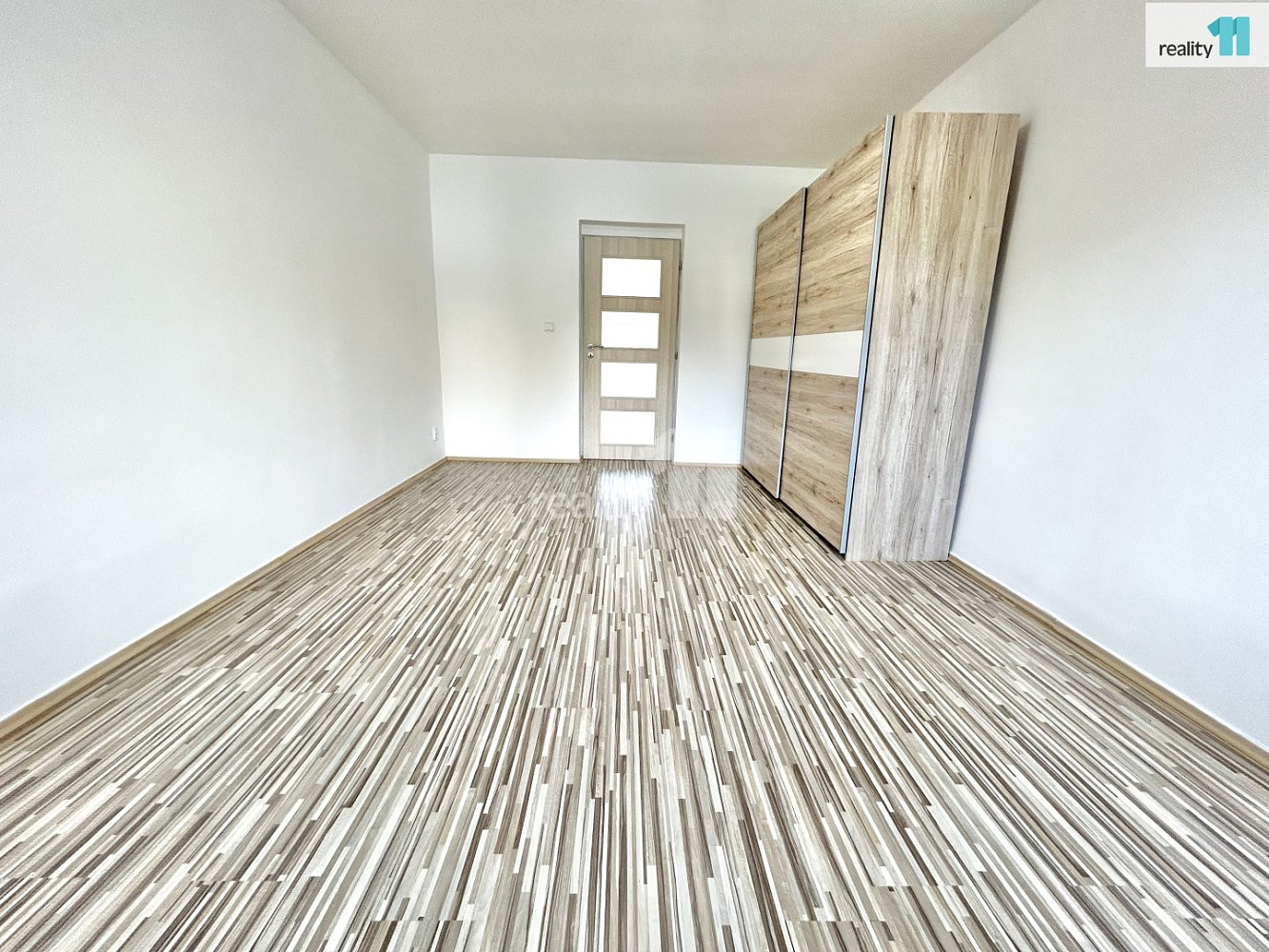 Pronájem bytu 3+kk 65 m² — photo 2