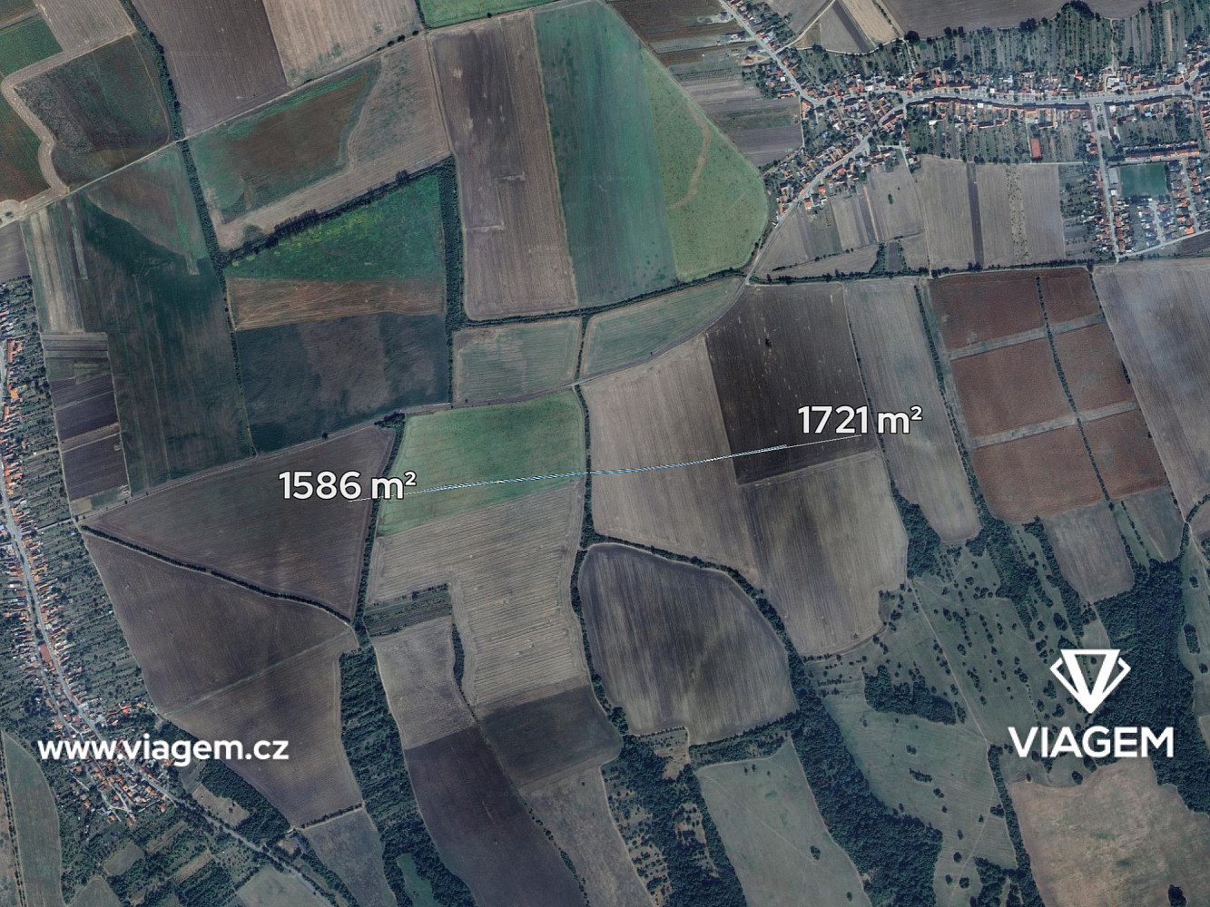 Pole 3 307 m² – pohled 2