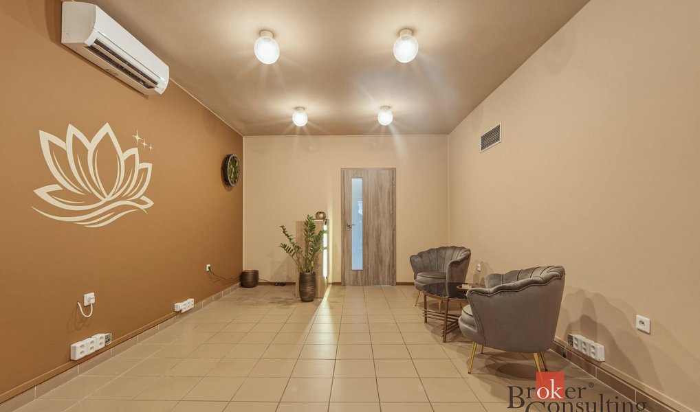 Pronájem obchodních prostor 37 m², Pardubice – náhled fotky 3