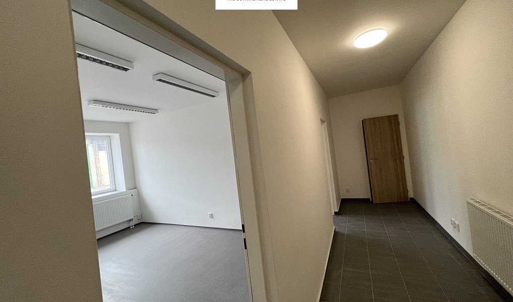 Pronájem skladovacích prostor 1 542 m², Kladno – náhled fotky 14