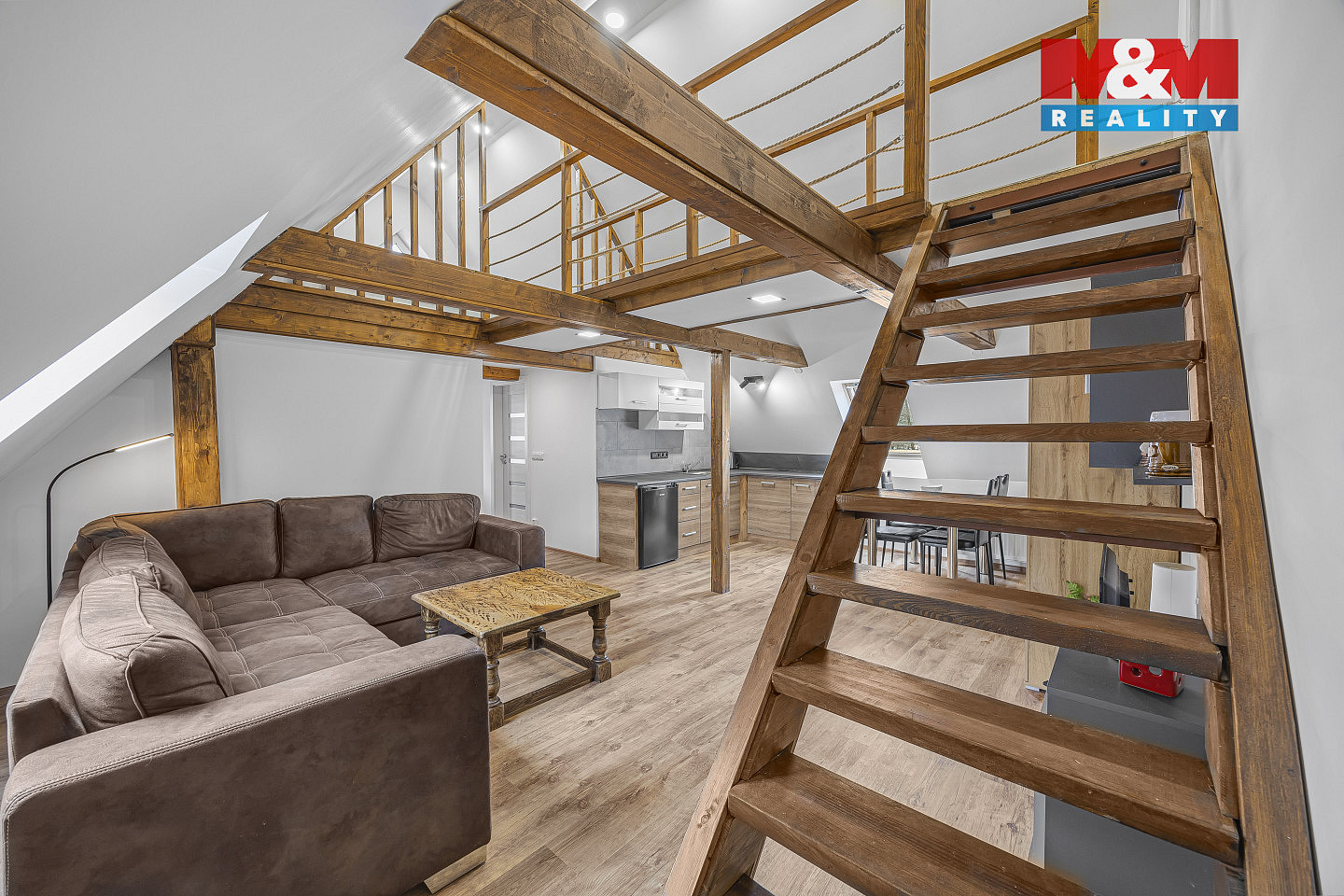 Prodej domu 209 m² s pozemkem 3 637 m² — photo 5