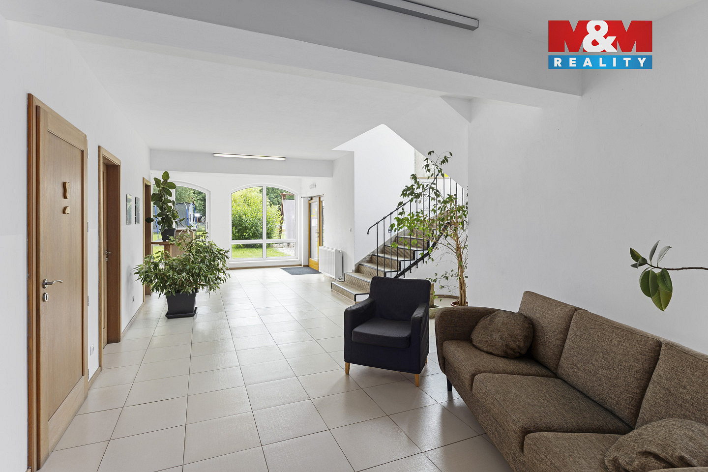 Prodej ubytovacího objektu 1 100 m² – fotografie 2