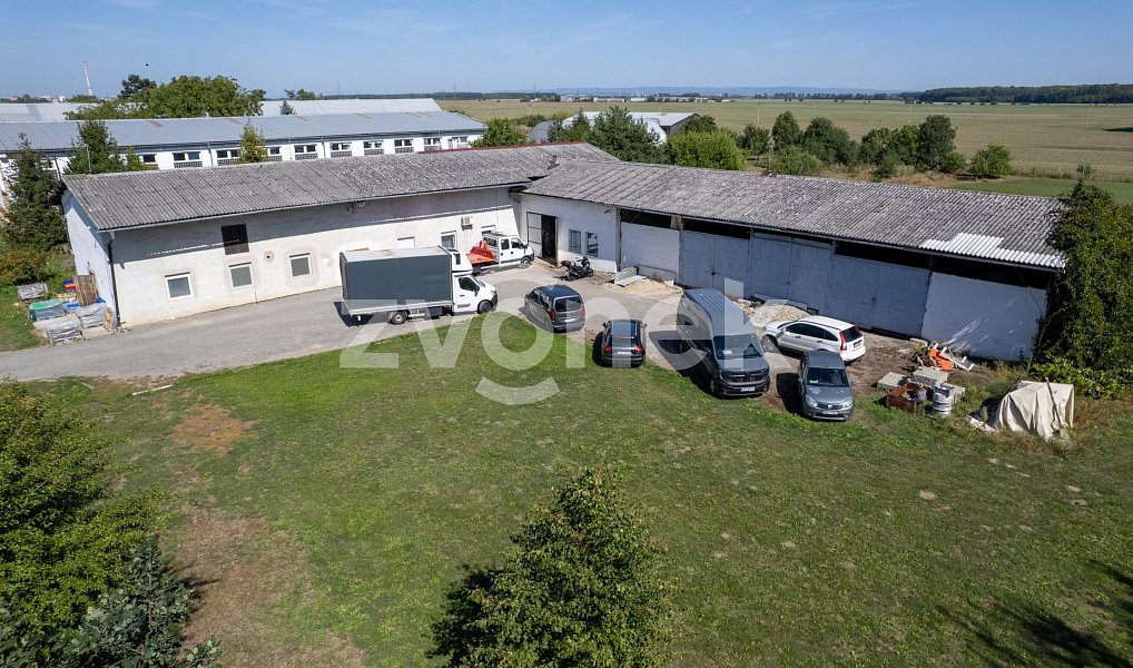 Prodej komerčního objektu (jiného typu) 740 m², Chropyně – náhled fotky 7