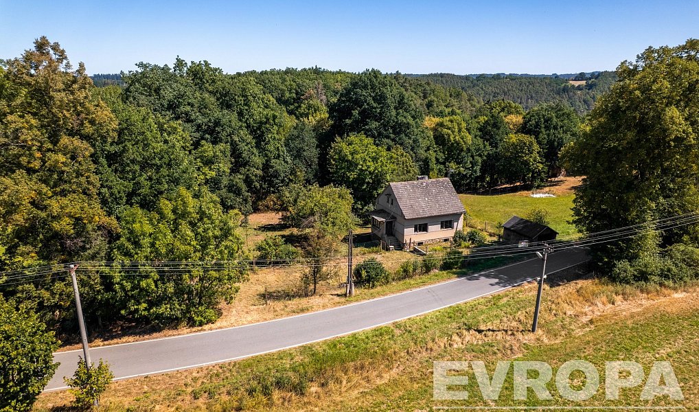 Prodej stavebního pozemku 1 940 m², Varvažov – náhled fotky 5