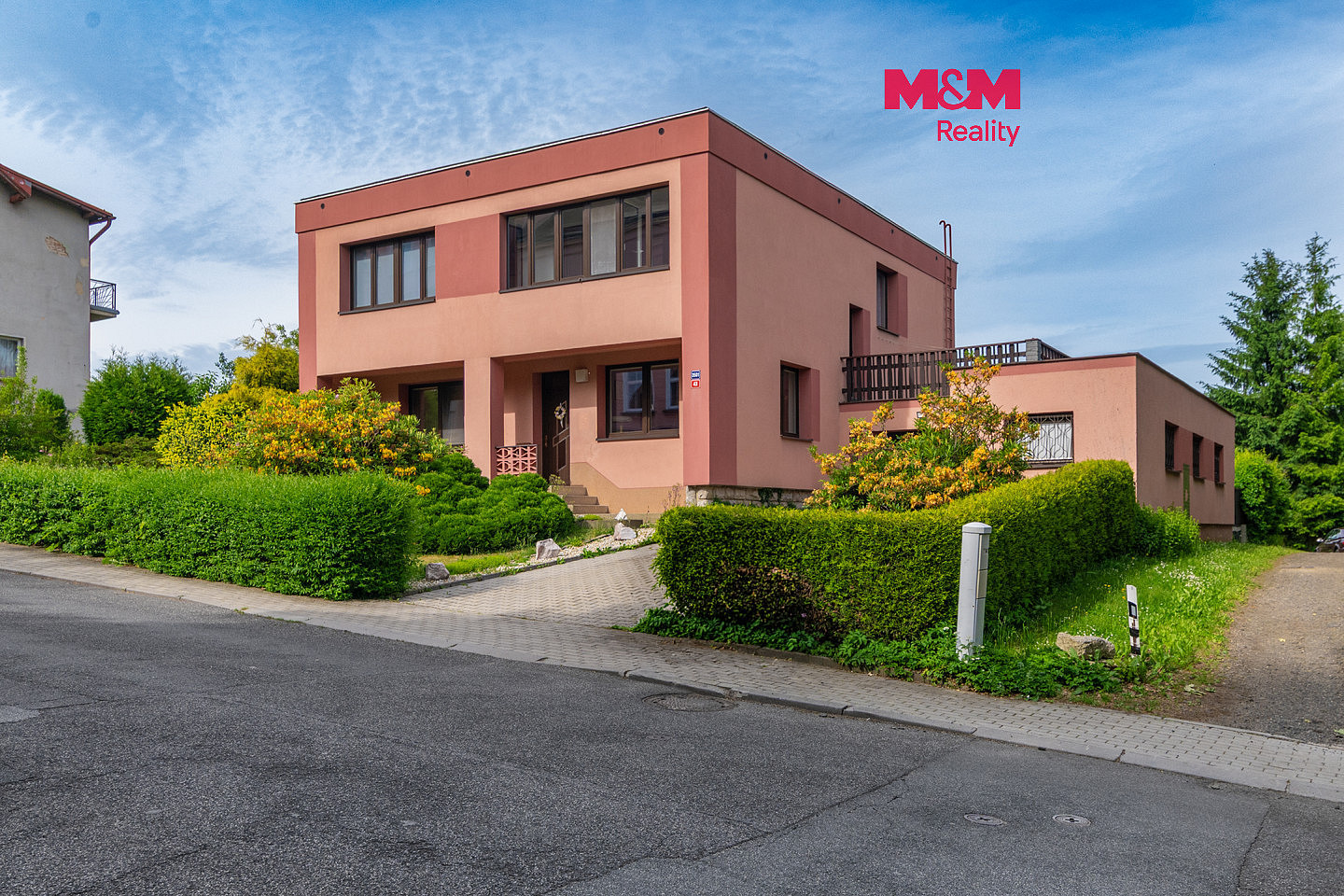 Prodej domu 208 m² s pozemkem 740 m²