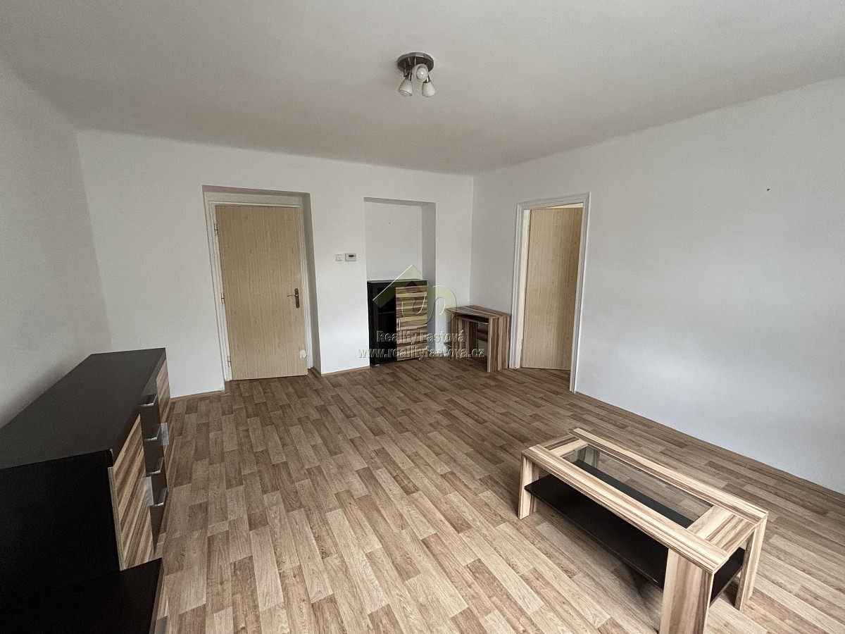 Pronájem bytu 2+1 60 m² – fotografie 4