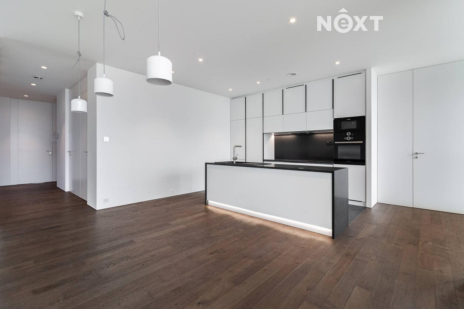 Pronájem bytu 4+kk 175 m²