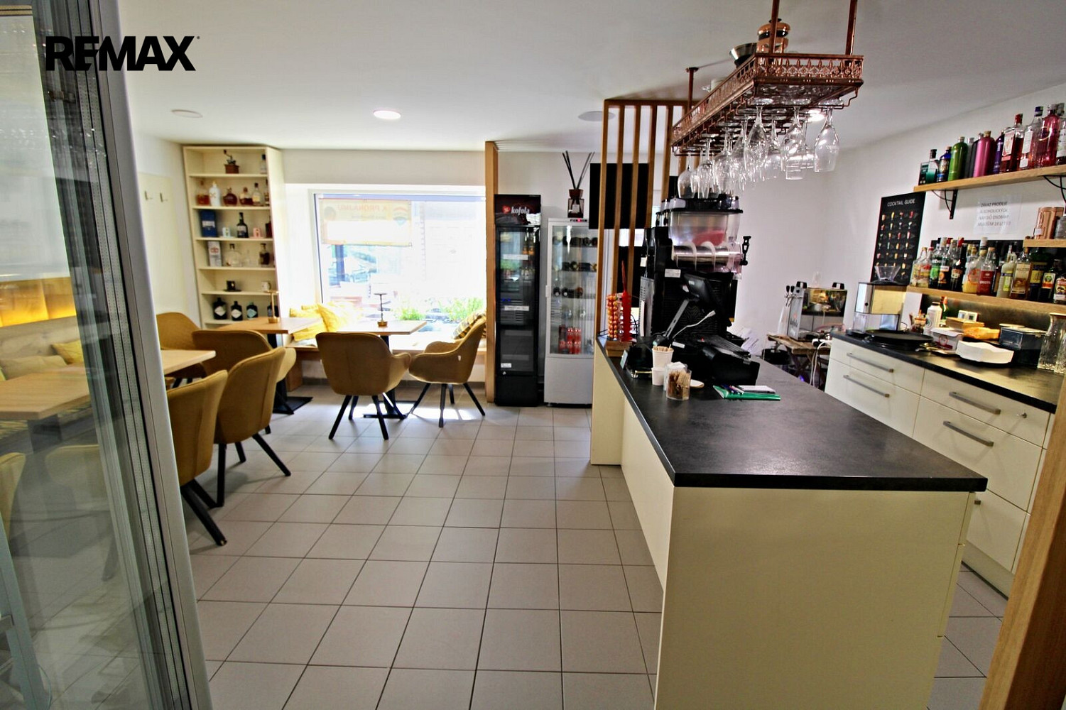 Pronájem obchodních prostor 50 m² – fotografie 5
