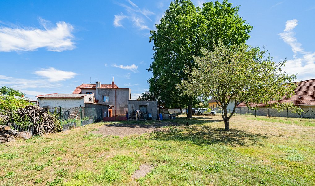 Prodej domu 130 m² s pozemkem 1 444 m², Žáky – náhled fotky 12