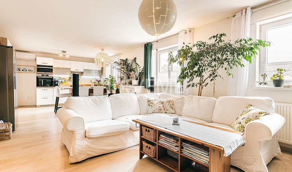Prodej domu 180 m² s pozemkem 354 m², Jaroslavice – náhled fotky 2