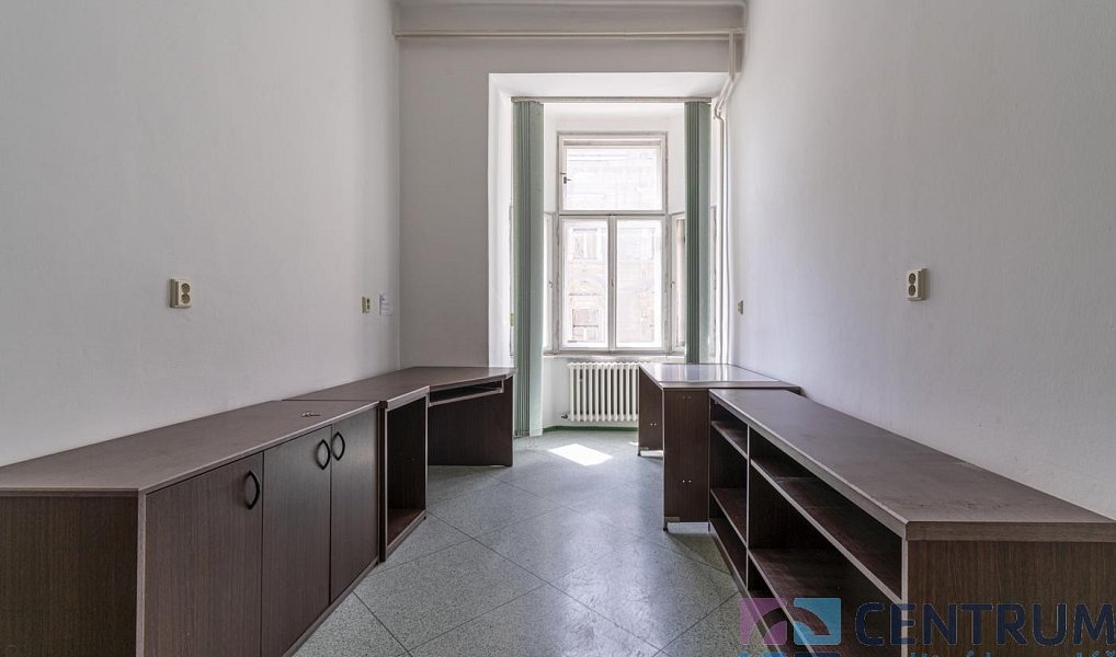 Prodej domu 1 578 m² s pozemkem 6 942 m², Jablonec nad Nisou – náhled fotky 16