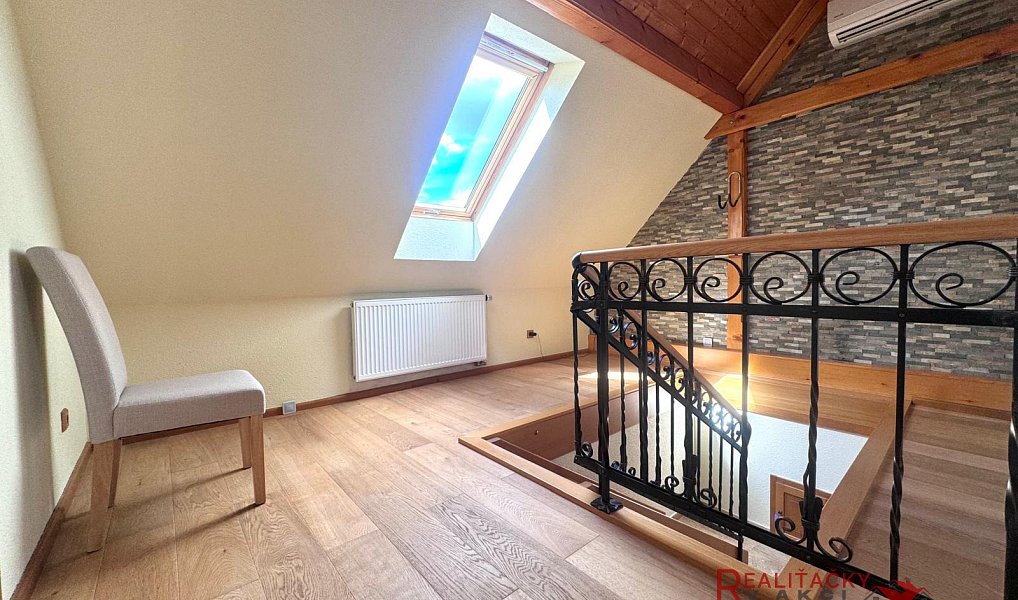 Prodej domu 152 m² s pozemkem 223 m², Zaječí – náhled fotky 17