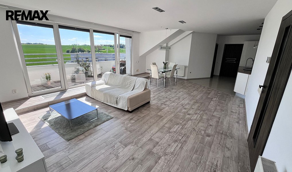 Prodej bytu 4+kk 119 m², Pelhřimov – náhled fotky 4