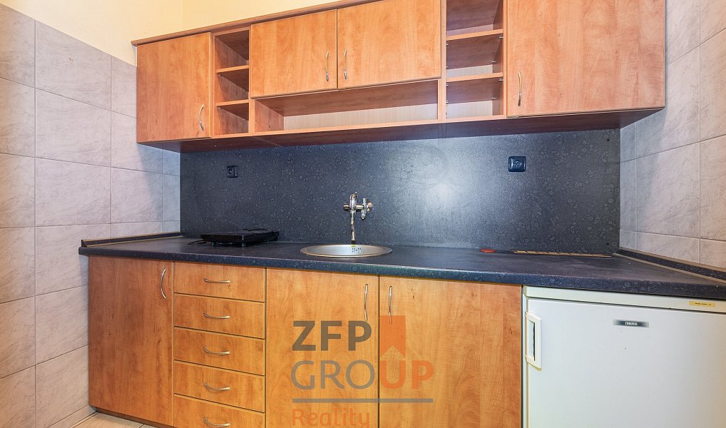 Prodej obchodních prostor 702 m², Hodonín – náhled fotky 11