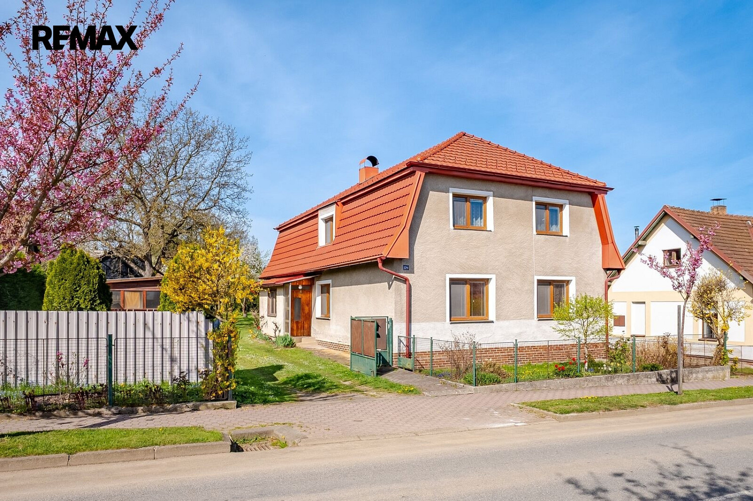 Prodej domu 248 m² s pozemkem 1 168 m²