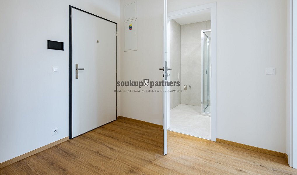Prodej bytu 1+kk 37 m², Kladno – náhled fotky 12