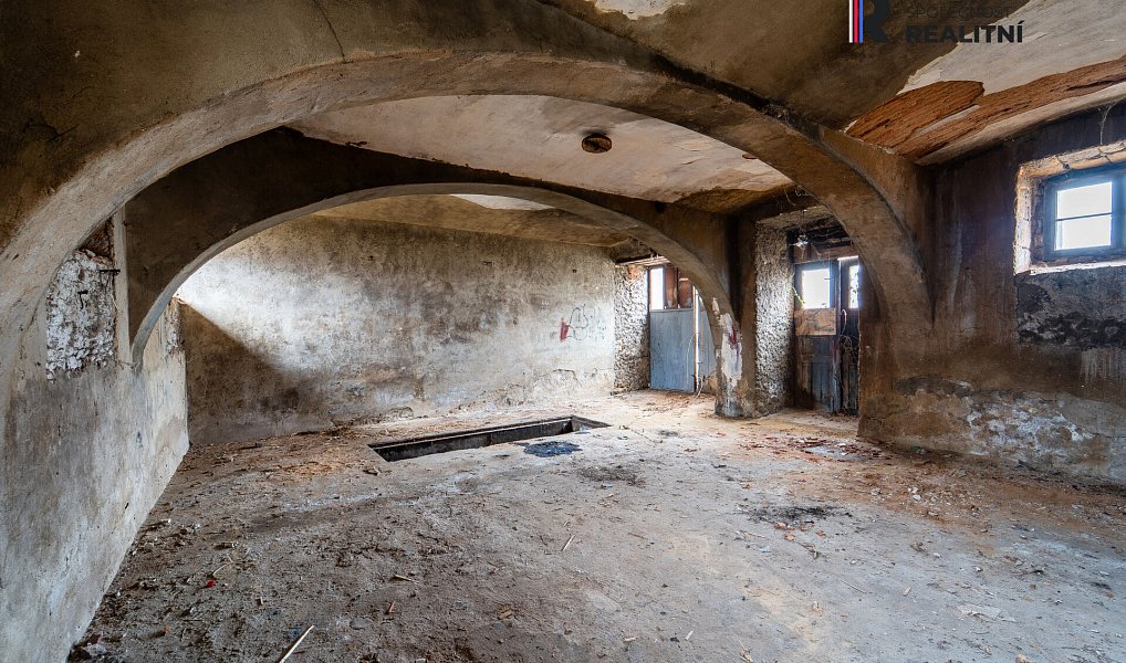 Prodej domu 618 m² s pozemkem 3 191 m², Chorušice – náhled fotky 19