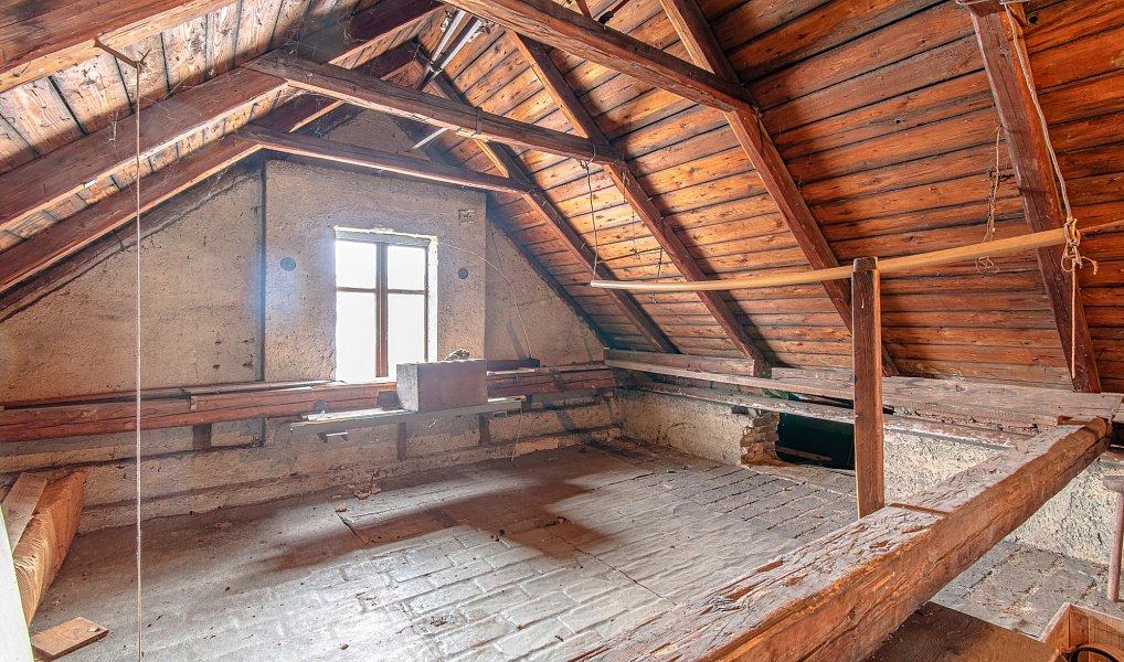 Prodej domu 255 m² s pozemkem 3 056 m², Šternberk – náhled fotky 32