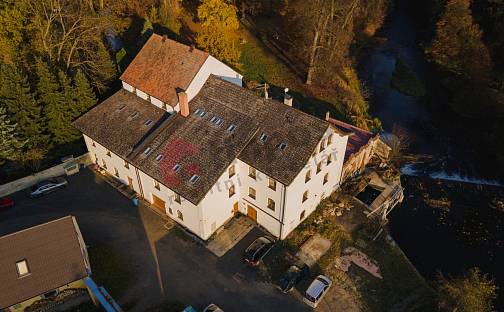 Prodej domu 1 500 m² s pozemkem 724 m², Lužany, okres Plzeň-Jih