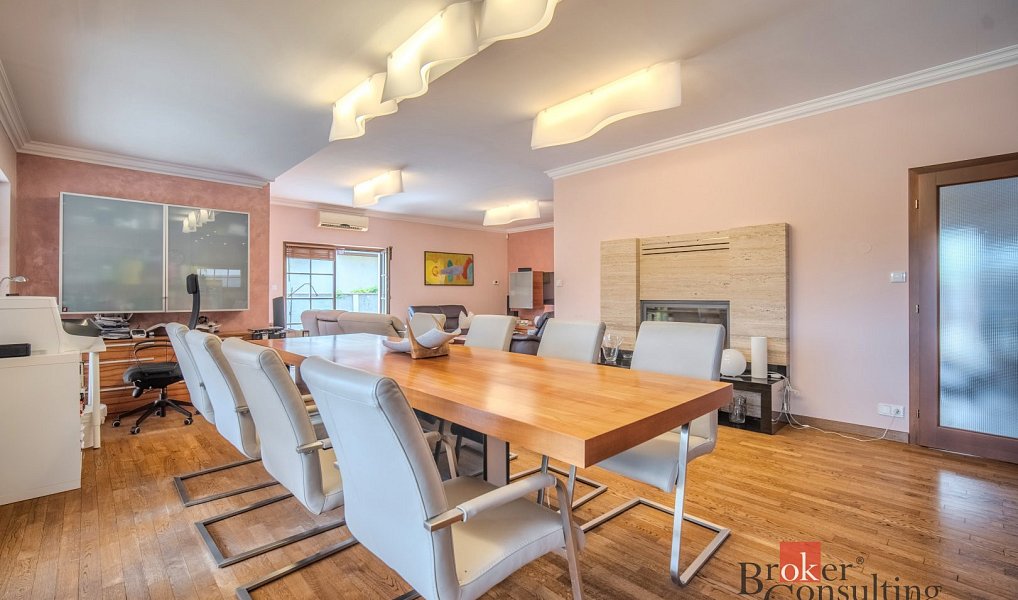 Prodej domu 307 m² s pozemkem 874 m², Praha – náhled fotky 4