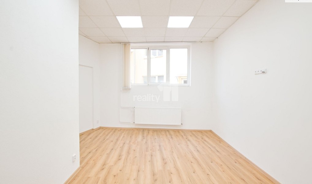 Pronájem kanceláře 68 m², Liberec – náhled fotky 13