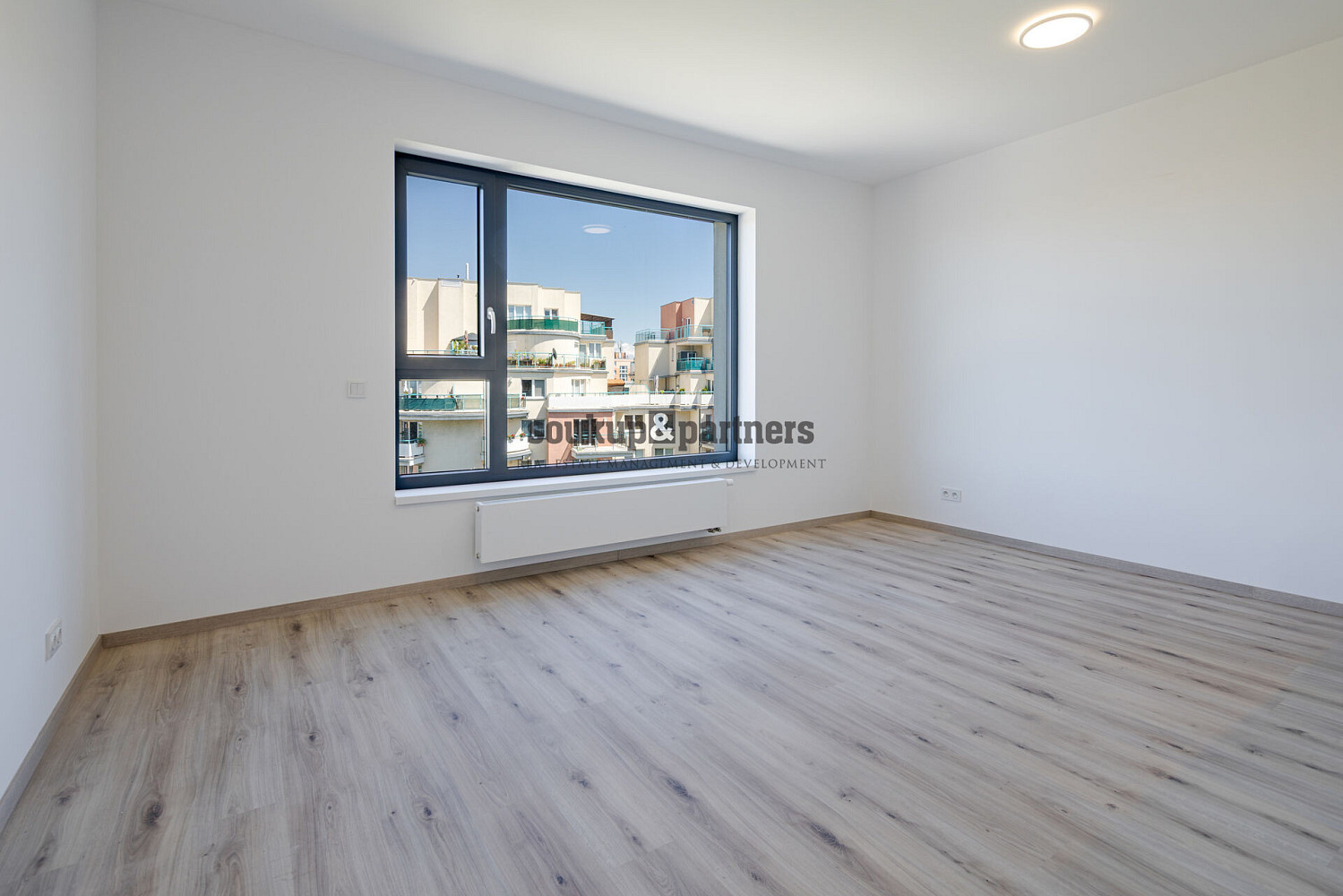 Prodej bytu 1+kk 30 m² – fotografie 2