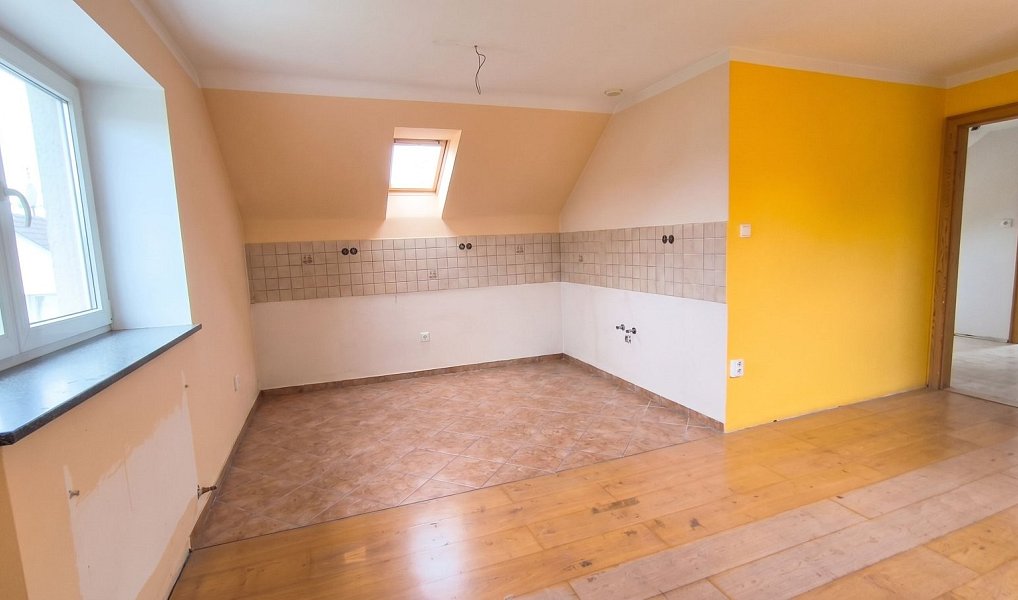 Prodej domu 220 m² s pozemkem 782 m², Homole – náhled fotky 10