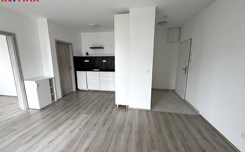 Pronájem bytu 2+kk 38 m², Zbůch, okres Plzeň-sever