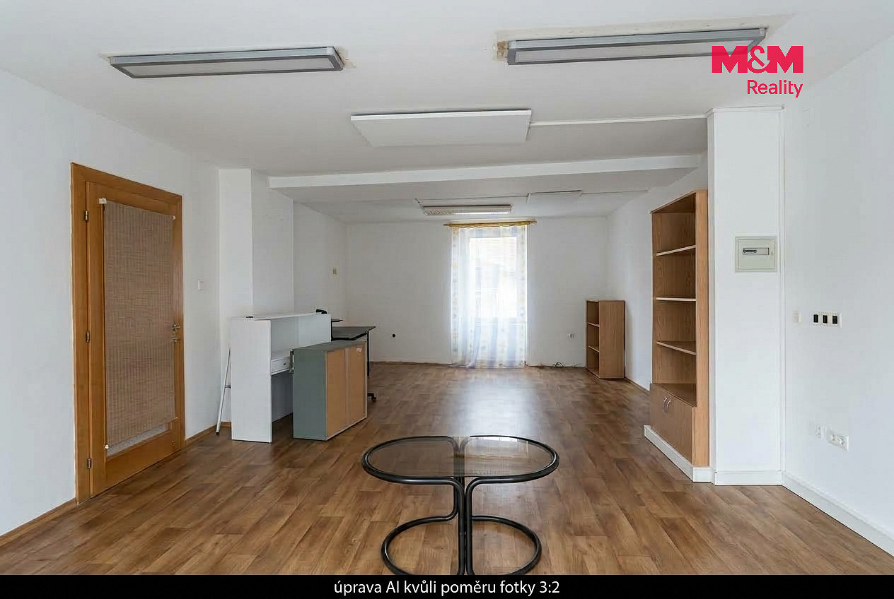 Pronájem obchodních prostor 38 m² – fotografie 3