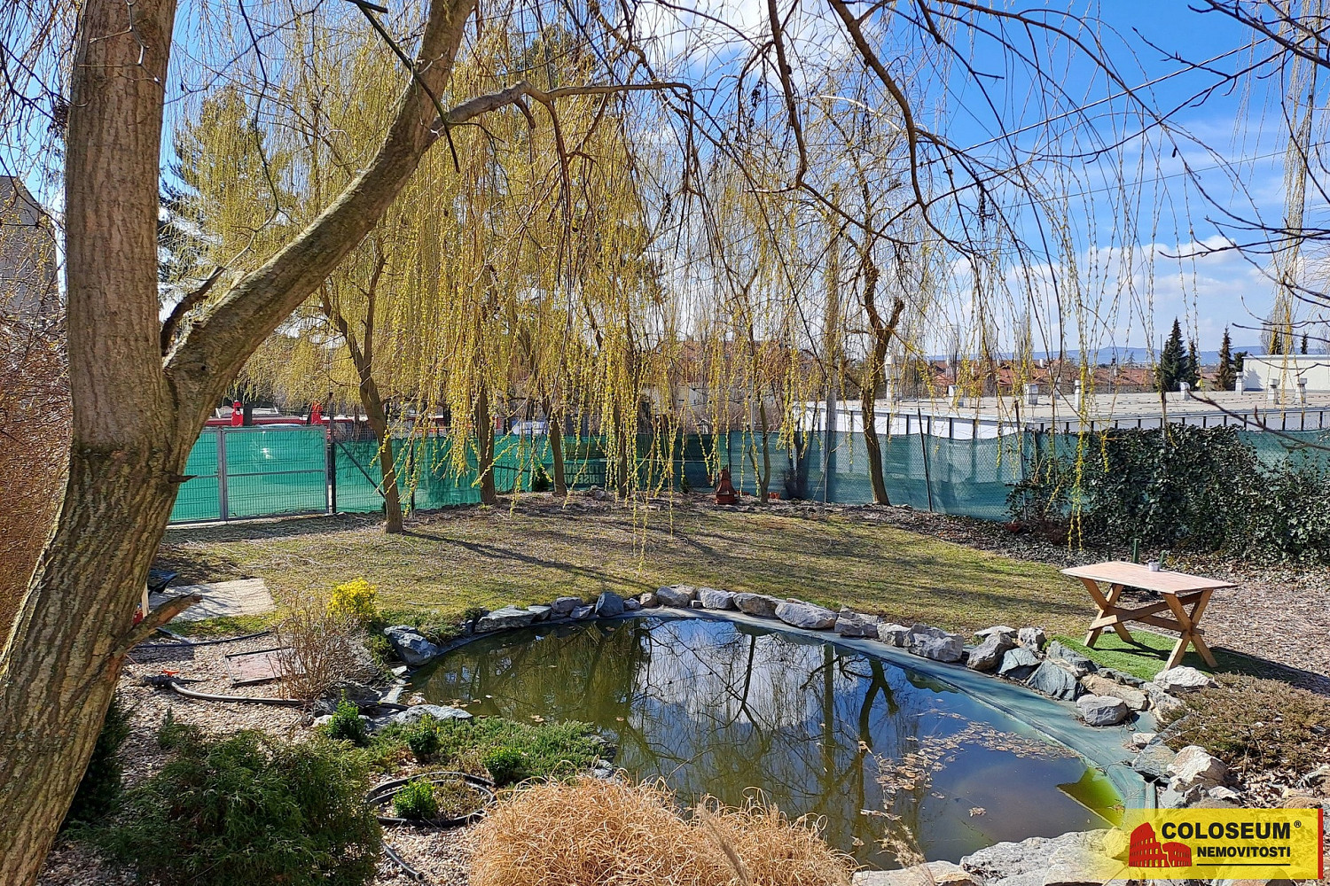 Prodej komerčního pozemku 5 125 m²