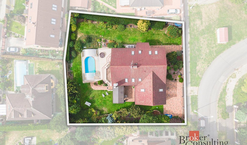 Prodej domu 322 m² s pozemkem 1 262 m², Plzeň – náhled fotky 14