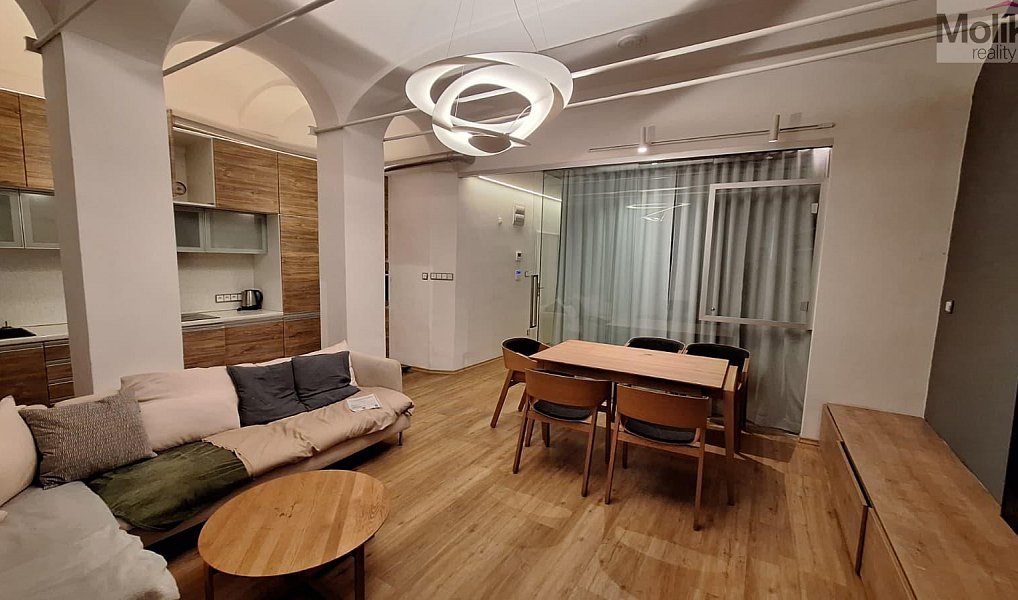 Prodej domu 425 m² s pozemkem 425 m², Teplice – náhled fotky 3