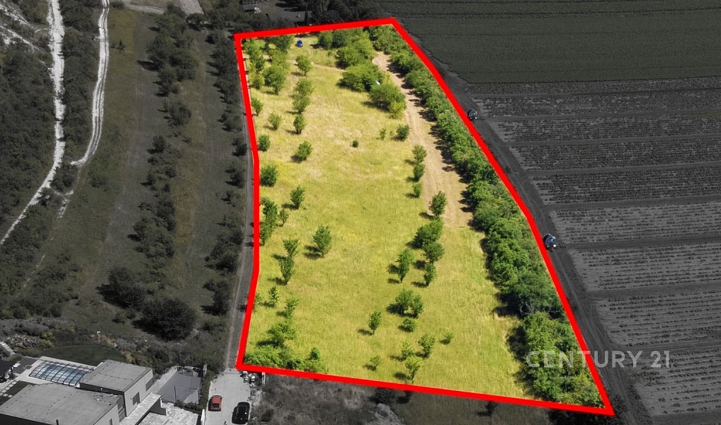 Prodej stavebního pozemku 1 659 m², Přerov nad Labem – náhled fotky 2