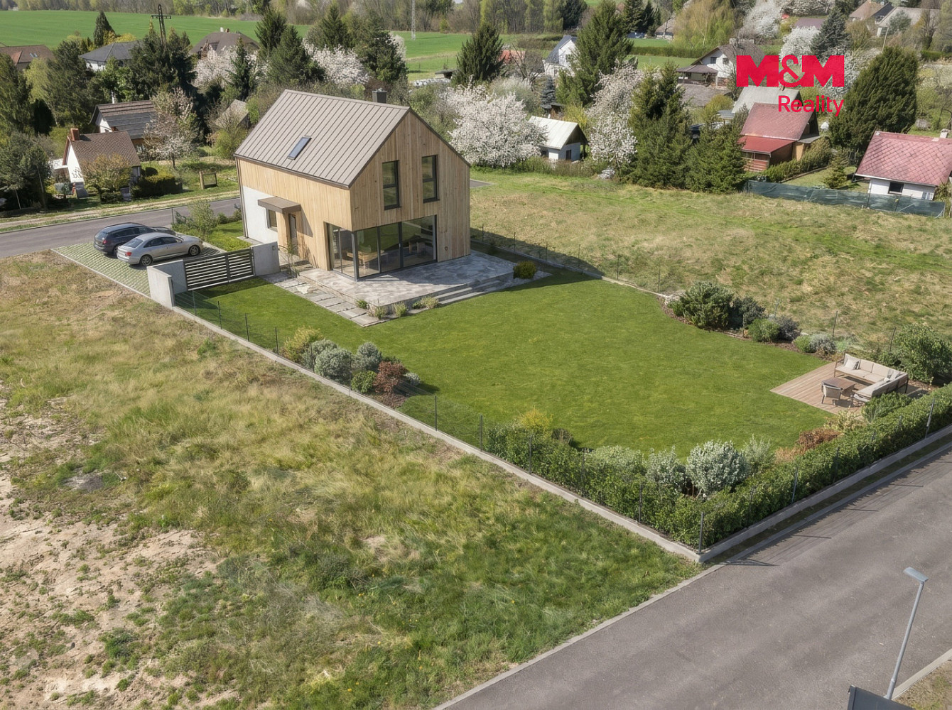 Prodej stavebního pozemku 1 384 m² – fotografie 2
