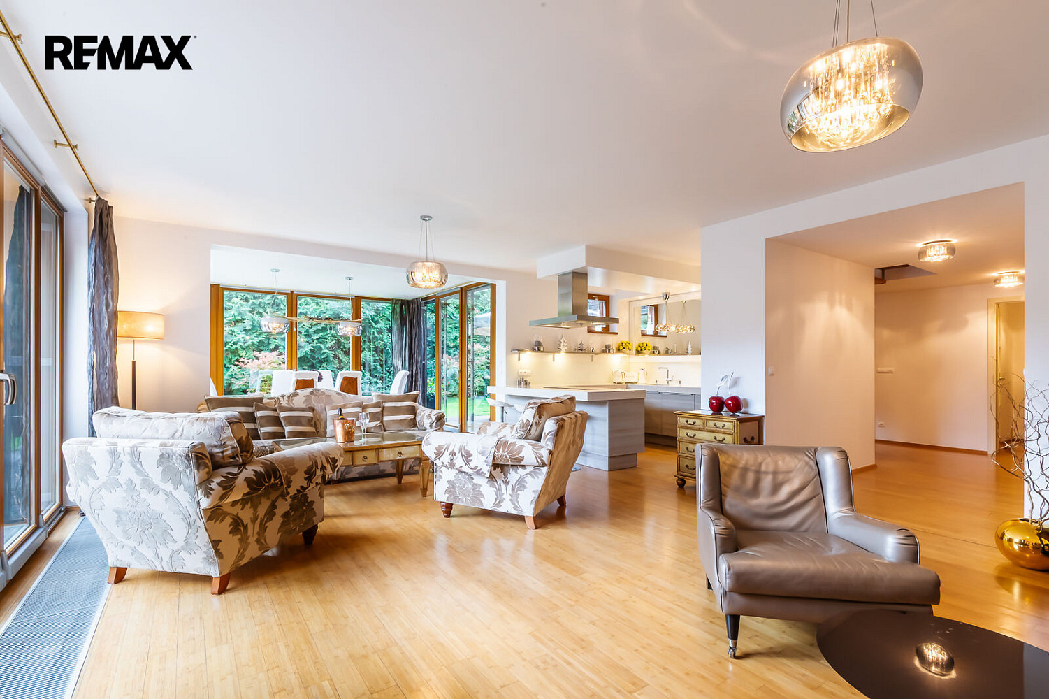 Prodej domu 306 m² s pozemkem 418 m² – fotografie 4