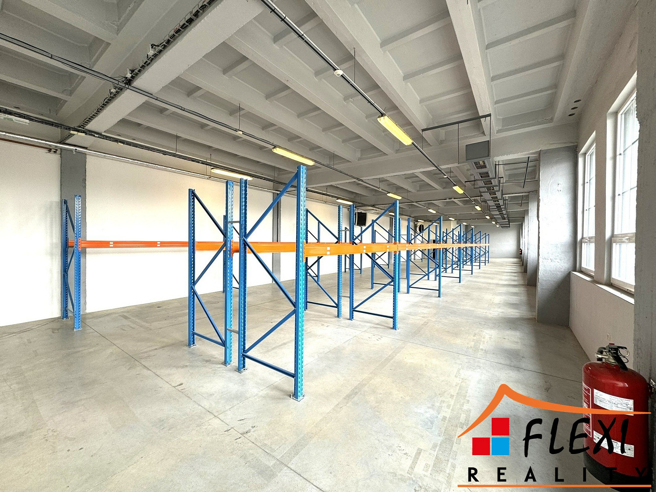 Pronájem skladovacích prostor 500 m² — photo 3