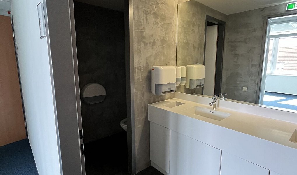 Pronájem kanceláře 1 121 m², Praha – náhled fotky 14