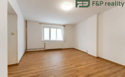 Pronájem domu 102 m² s pozemkem 251 m², Trampotova, Praha 10 - Uhříněves