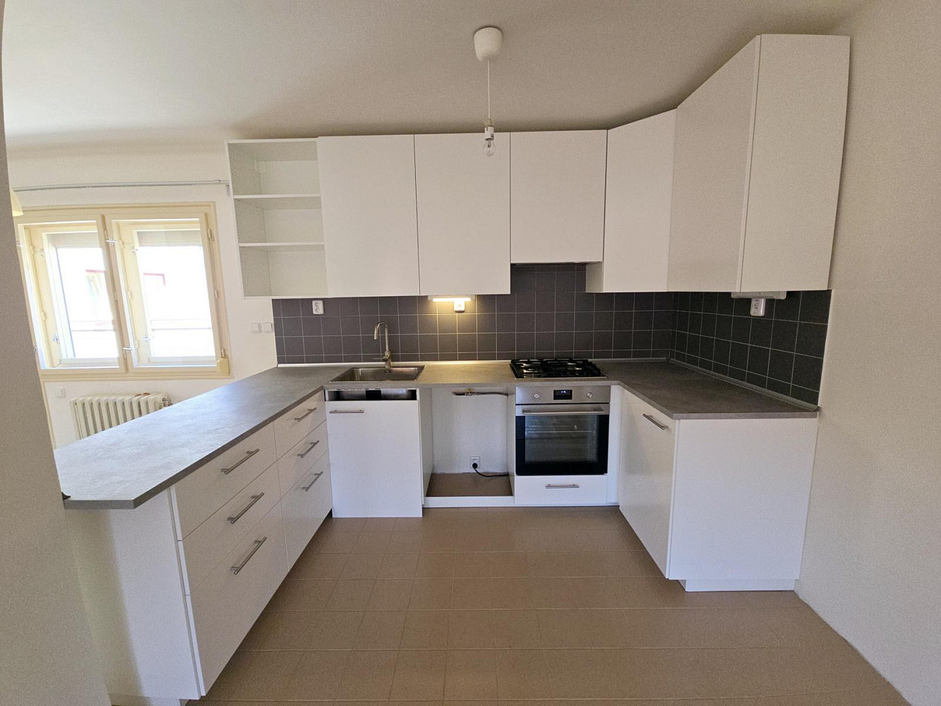 Pronájem bytu 3+kk 111 m² – fotografie 4