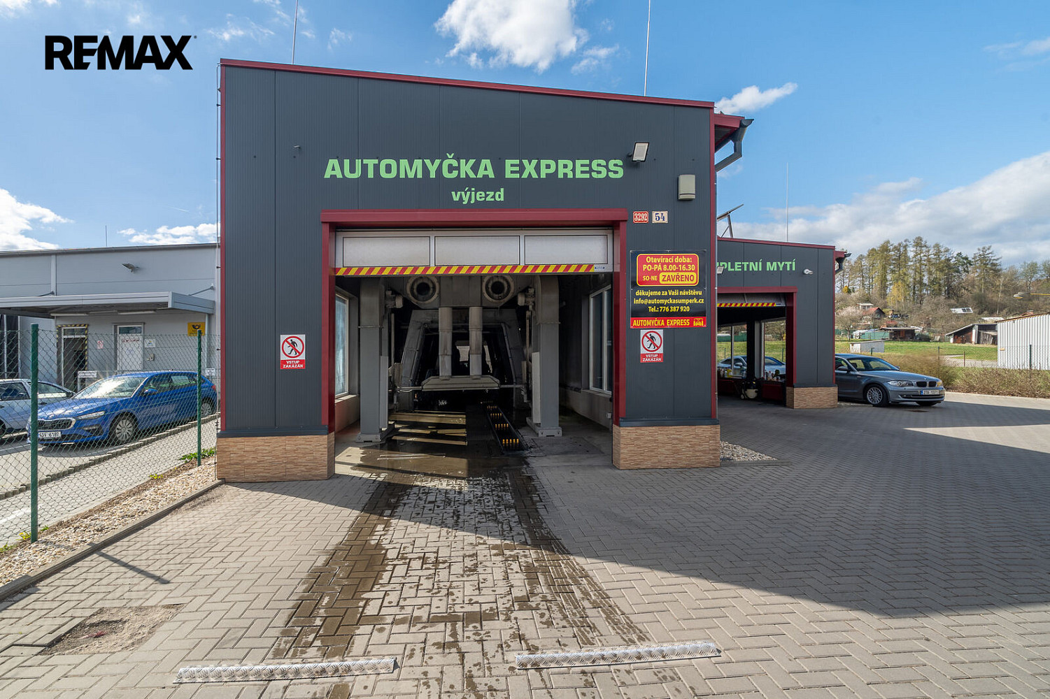 Prodej komerčního objektu (jiného typu) 297 m² – fotografie 5