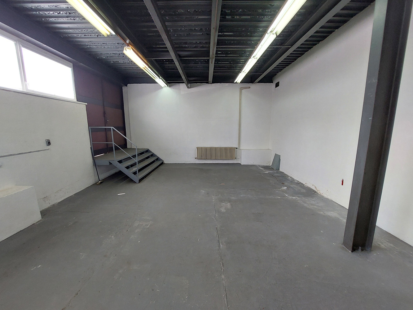 Pronájem skladovacích prostor 58 m²