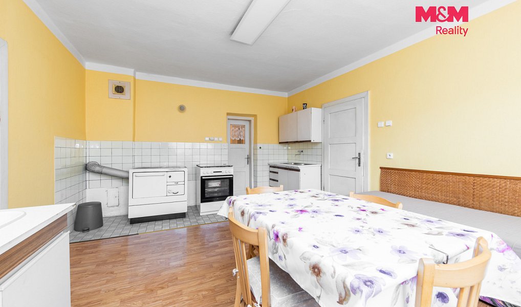 Prodej domu 120 m² s pozemkem 2 344 m², Lažany – náhled fotky 2