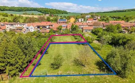Prodej stavebního pozemku 979 m², Snovídky
