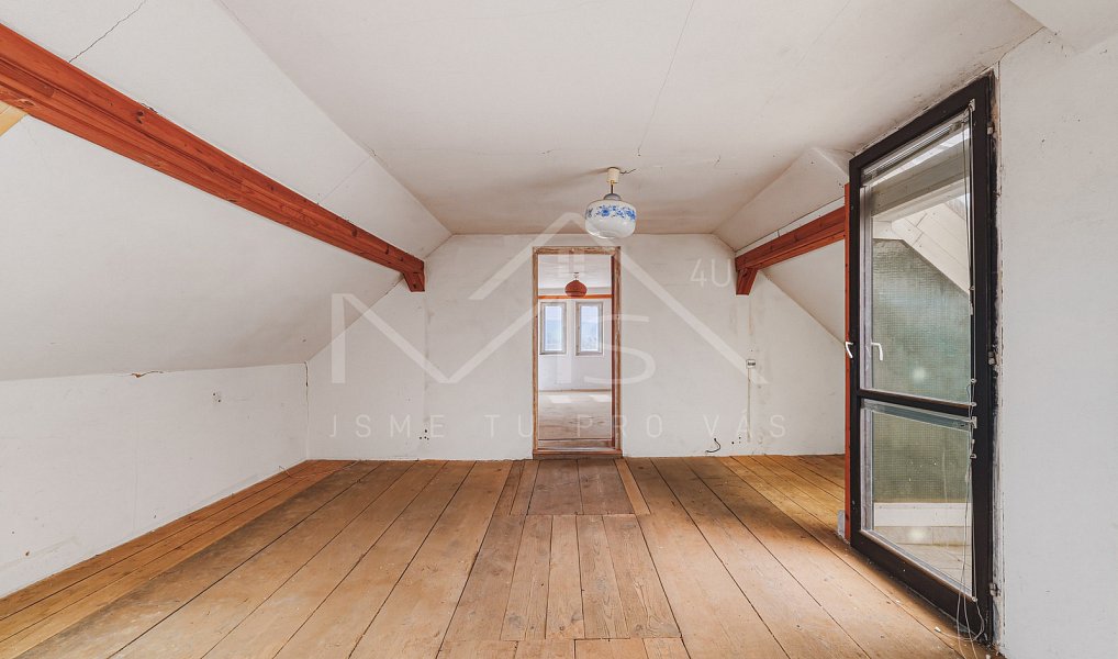 Prodej domu 330 m² s pozemkem 943 m², Chrást – náhled fotky 14