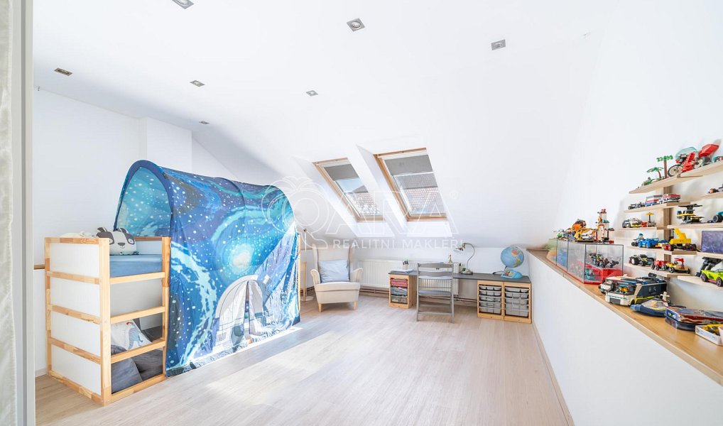 Prodej bytu 3+1 77 m², Praha – náhled fotky 20
