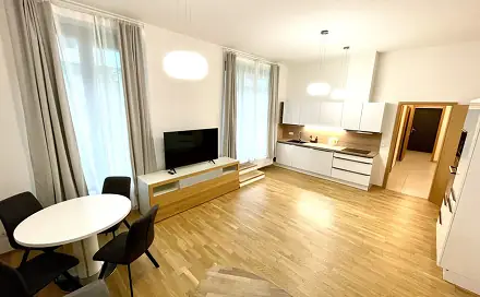 Pronájem bytu 2+kk 62 m², Argentinská, Praha 7 - Holešovice