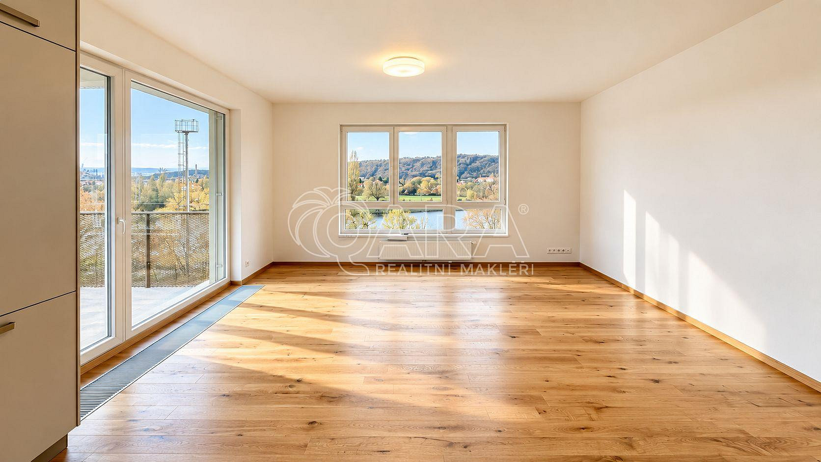 Pronájem bytu 3+kk 94 m² – fotografie 2