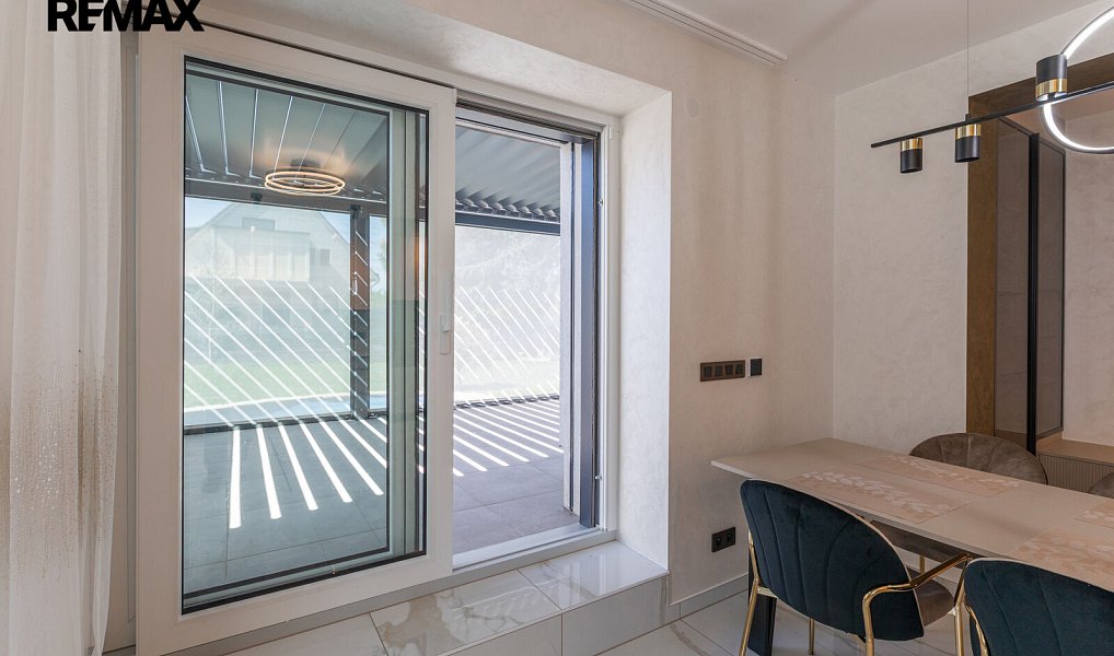 Prodej domu 244 m² s pozemkem 810 m², Praha – náhled fotky 7