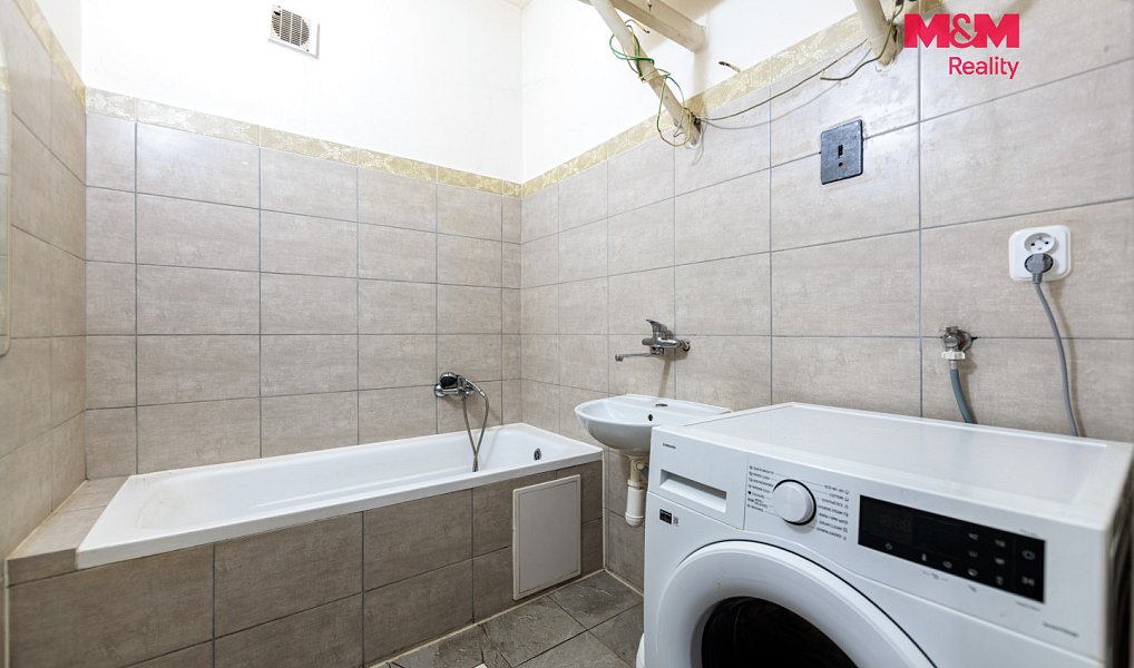 Prodej bytu 2+1 42 m², Dalovice – náhled fotky 6